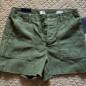 NEW GAP utility shorts